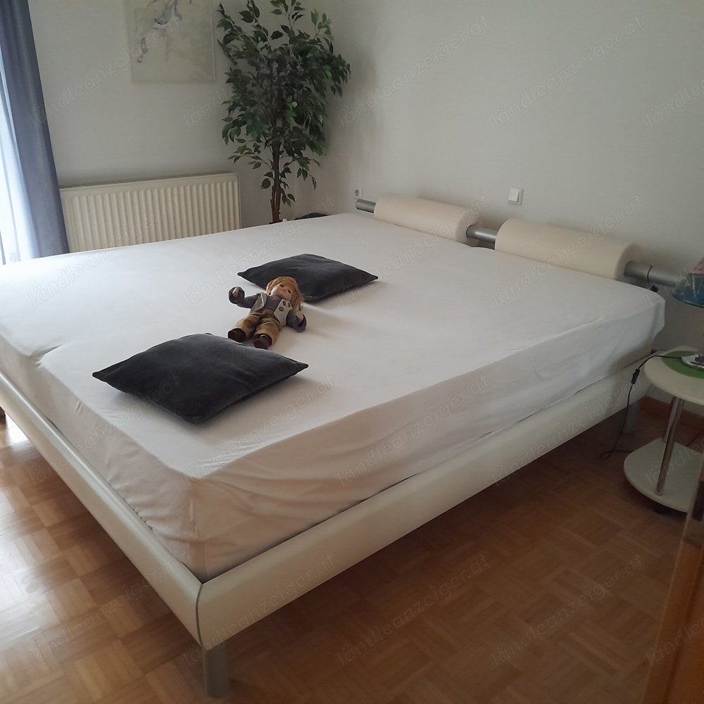 Schlafzimmer Bett