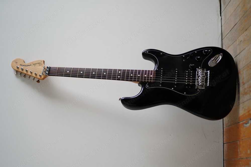 Fender Stratocaster E-Gitarre Floyd Rose Black