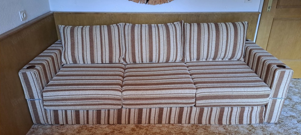 Ausklappbare Couch