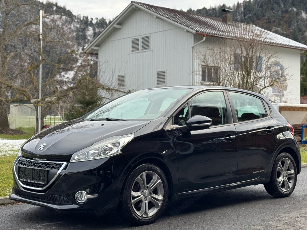 Peugeot 208 1,4 VTi TÜV neu