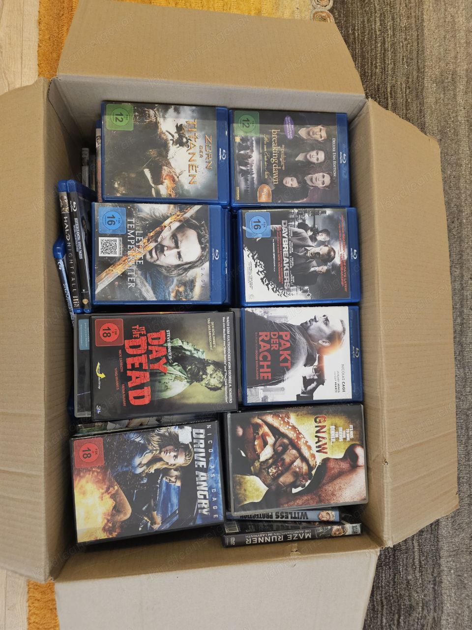 100 Blu-Rays und 70 DVDs