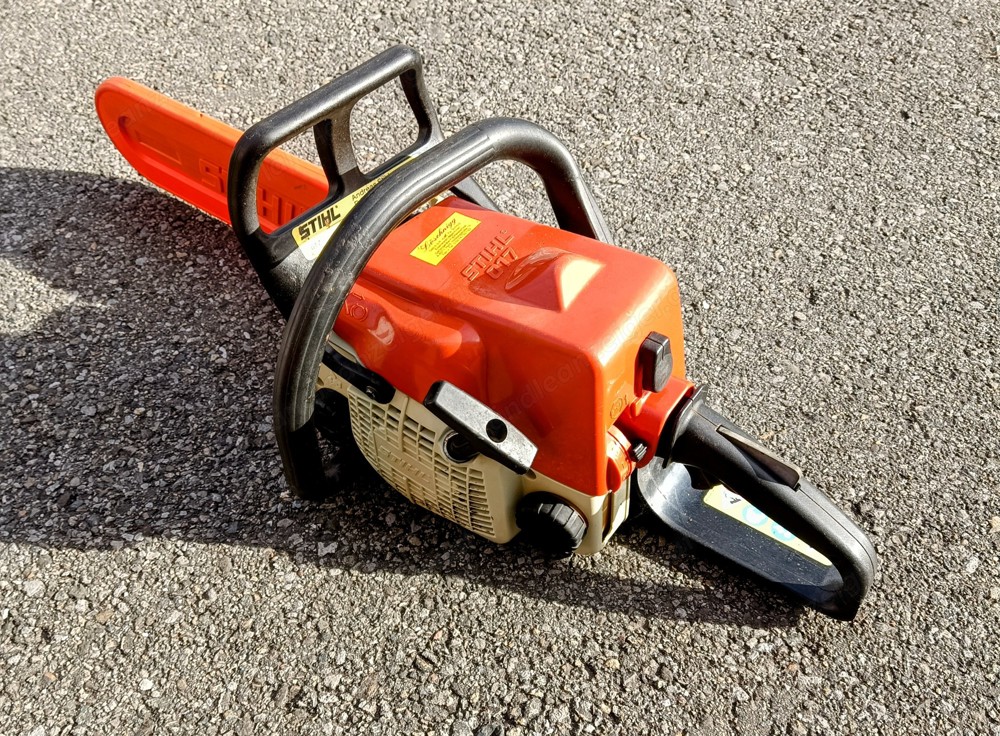 Stihl Benzin Motorsäge 017 AV 