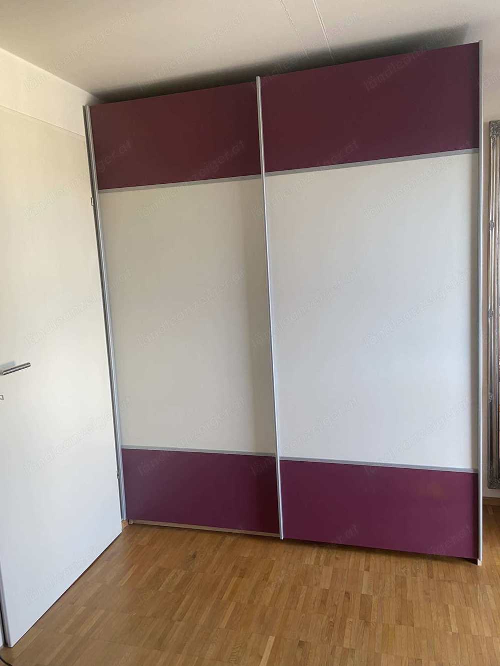 Kleiderschrank zu verschenken