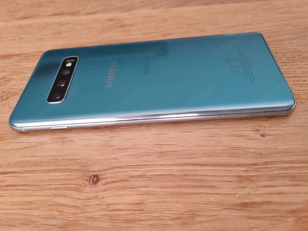 Samsung Galaxy S 10 + Samsung Galaxy S 10 +