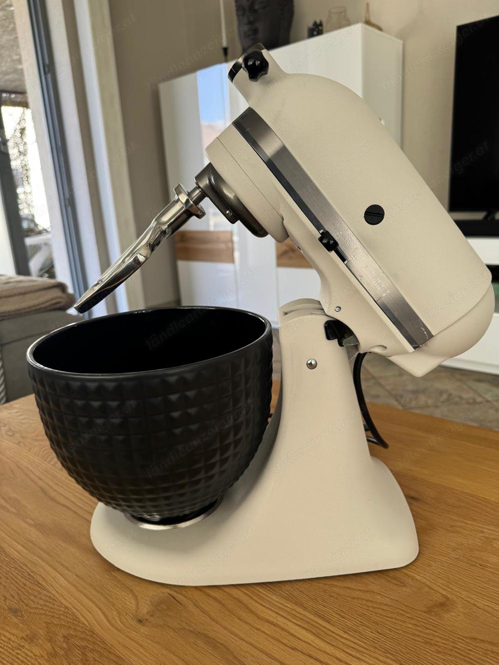 KitchenAid Limited Edition Light+Shadow KitchenAid Limited Edition Light+Shadow