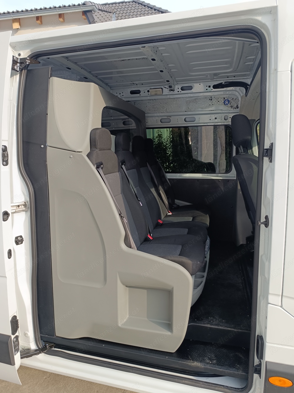 Renault Master 3 (2023) Doppelkabine 4er Sitzbank & Ladetrennwand