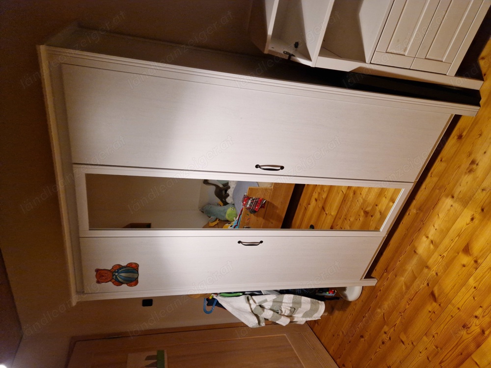 Kleiderschrank Kinder