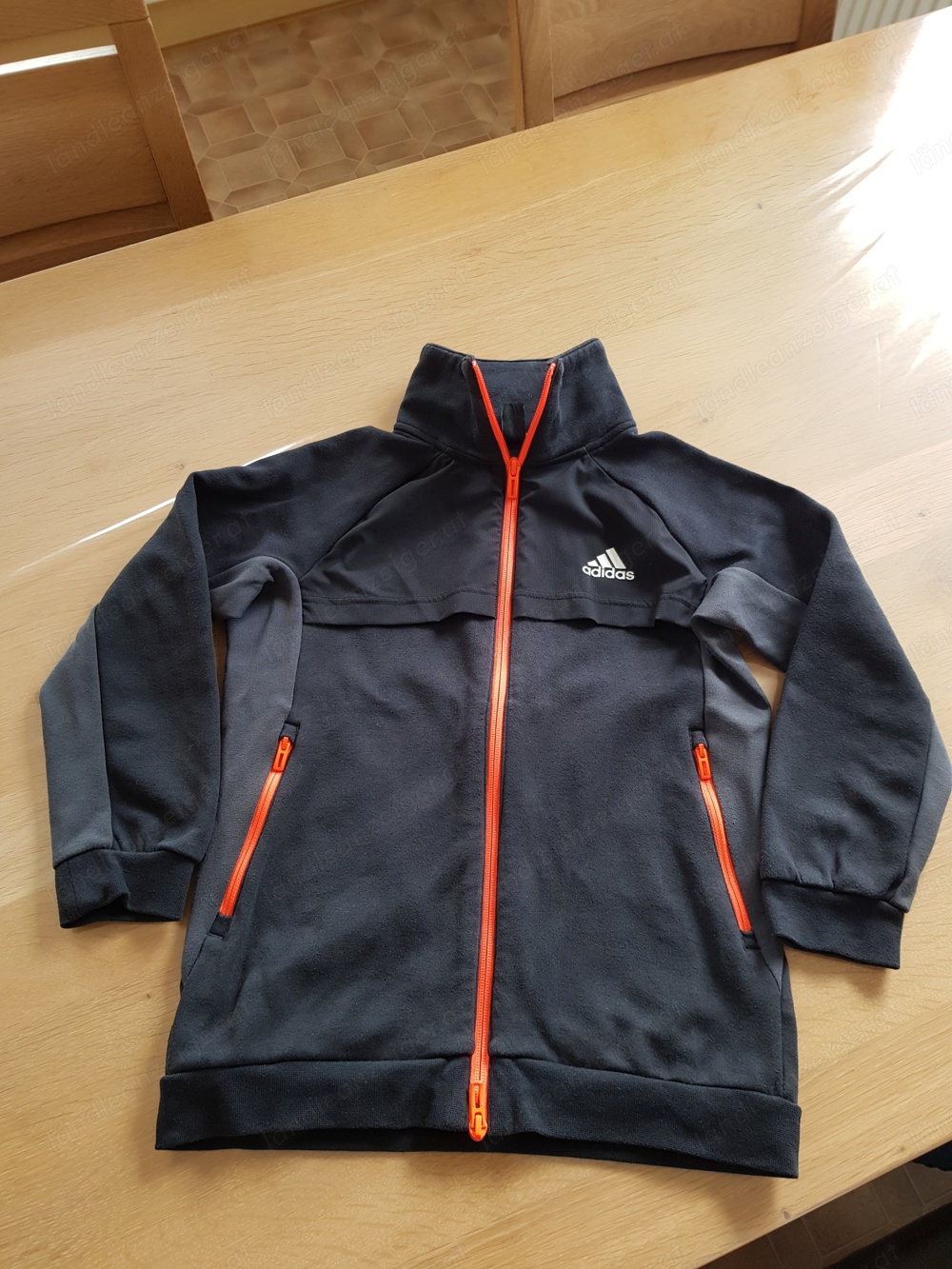 STOPP! Tolle ADIDAS Trainingsjacke Gr. 140, neuwertig