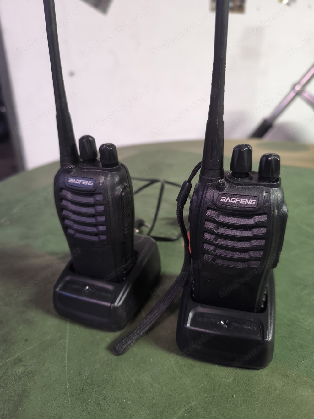 walkie Talkie 