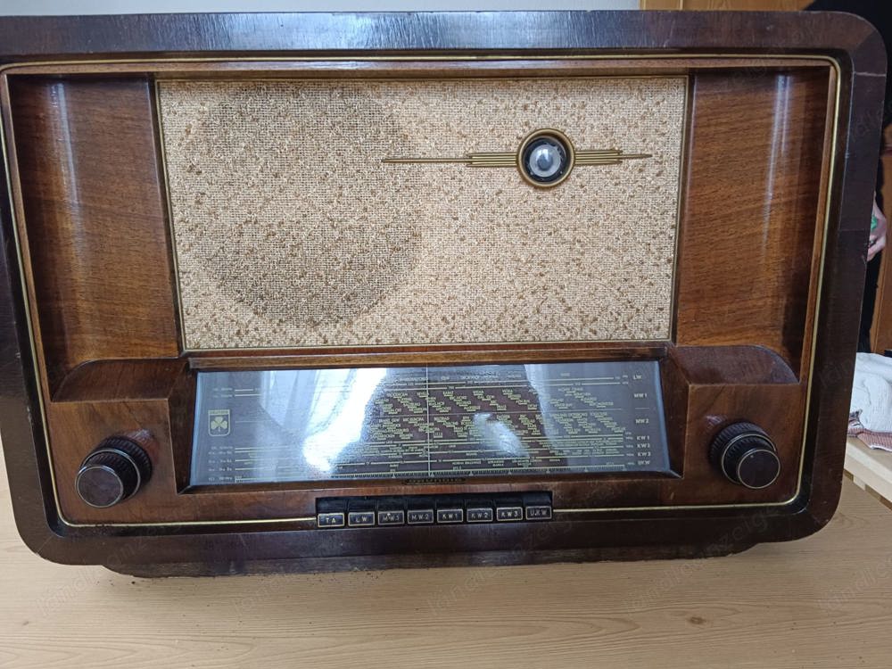 Suche: Wer repariert unseren Grundig RADIO Type 380GW UKW