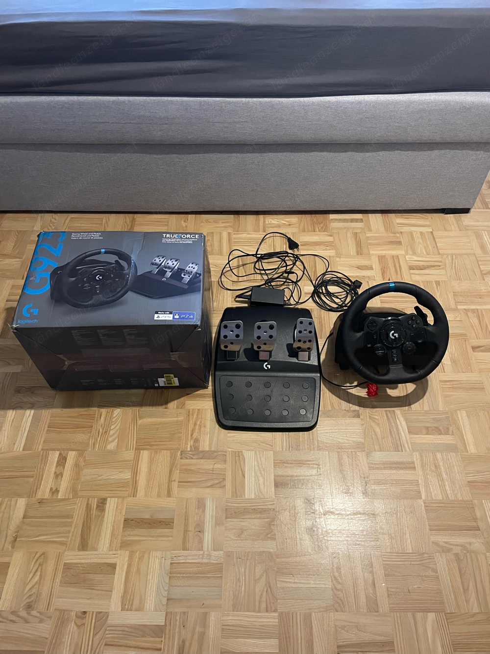 Logitech G923