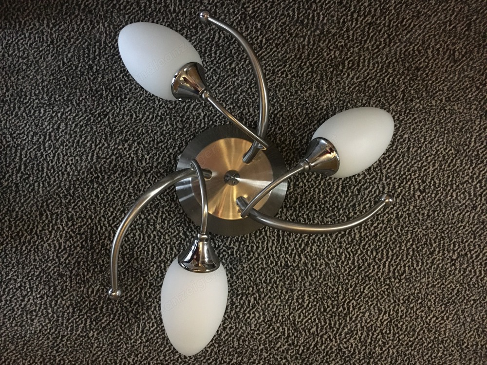 Decken Lampe mit drei Opal Kugeln 