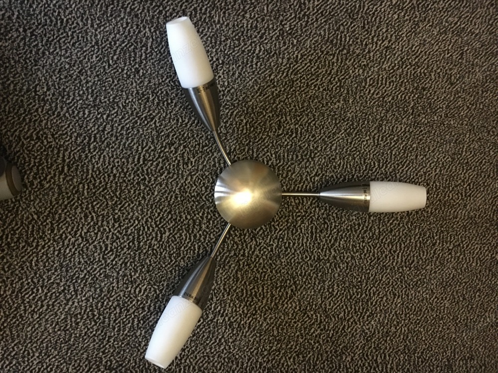 Decken Lampe mit drei Opal Kugeln