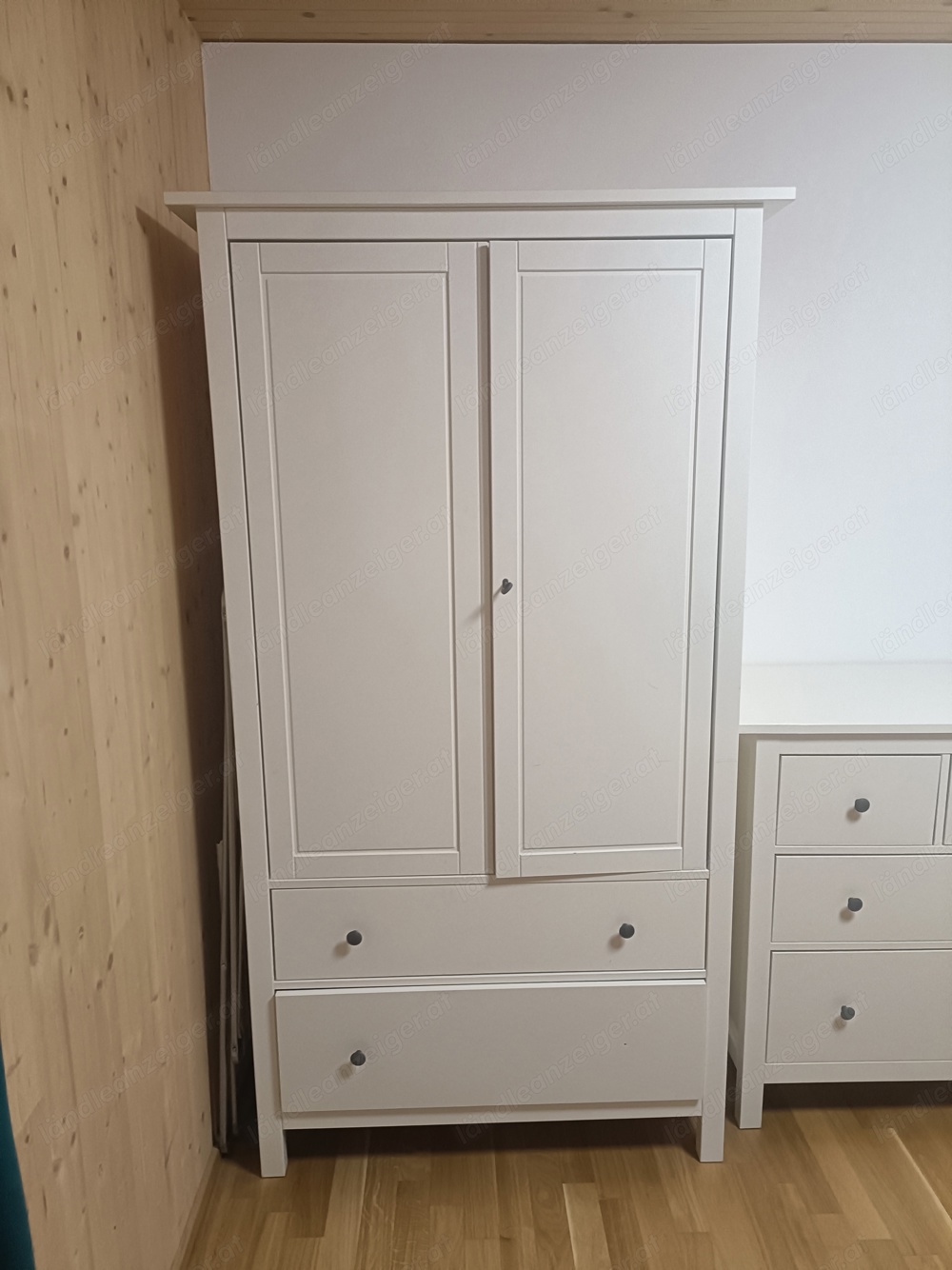 Schrank Ikea Hemnes