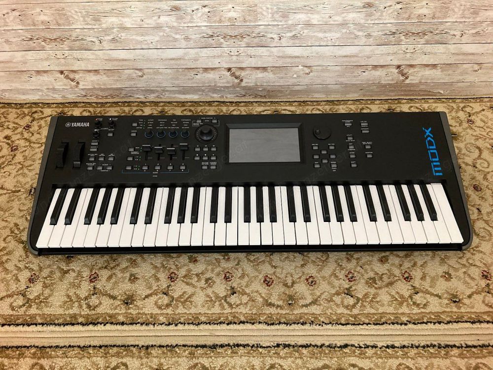 Yamaha MODX-6 Synthesizer