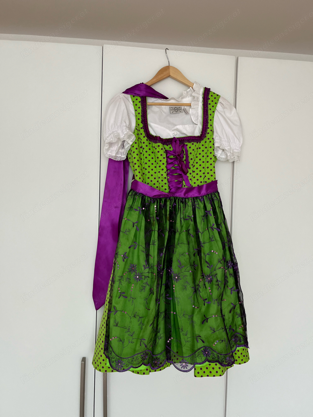 Dirndl mit Bluse