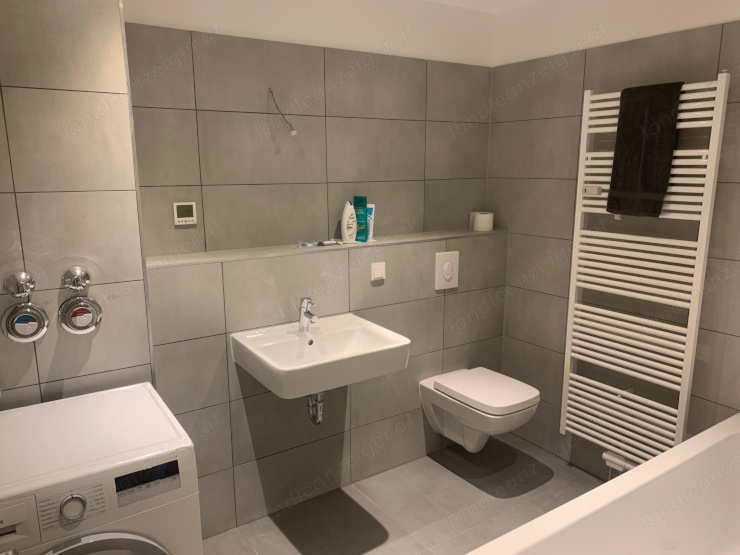 Ich vermiete 2 Zimmer in einer 3-Zimmer-Wohngemeinschaft