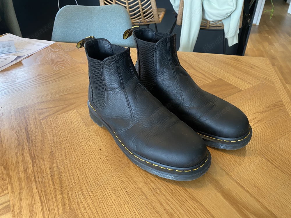 Dr. Martens Chelsea Boots - 44