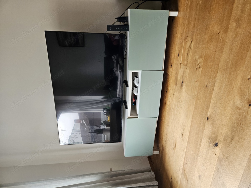 Besta Ikea TV Board zu verschenken