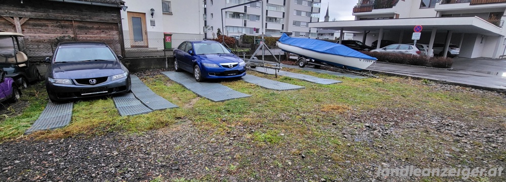 Stellplatz Boot Fahrzeug Wohnwagen Anhänger Stellplatz Boot Fahrzeug Wohnwagen Anhänger