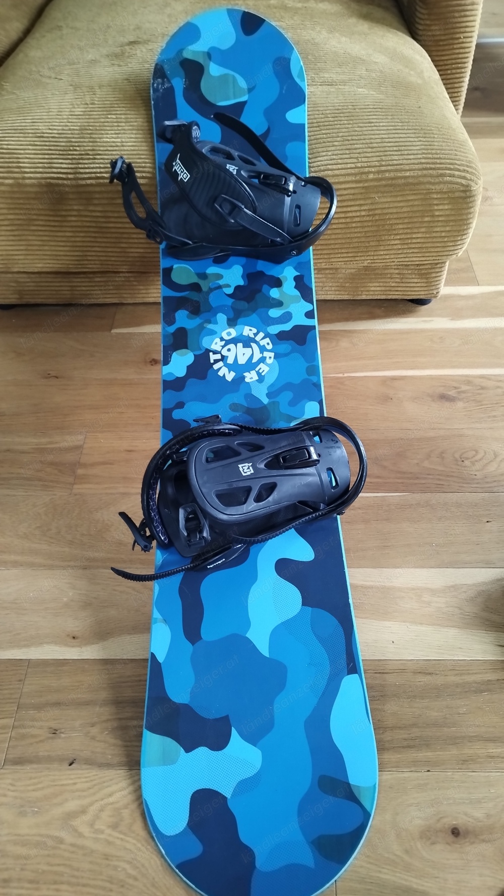 Snowboard mit Bindung und Schuhe 