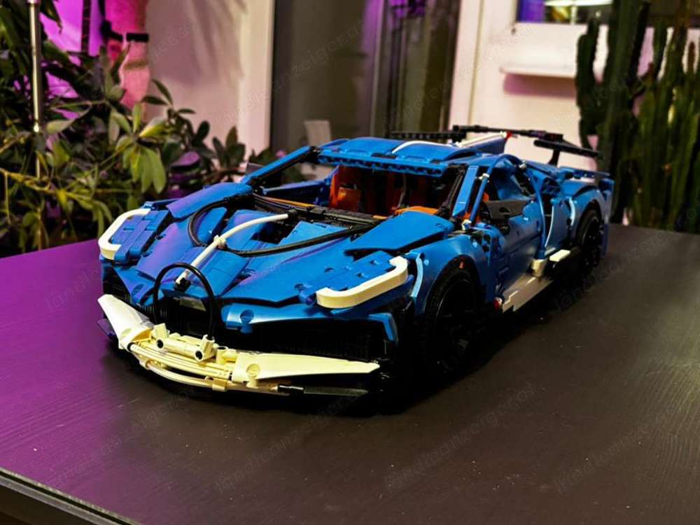 MOULD KING 13125 Bugatti Divo Klemmbausteinset