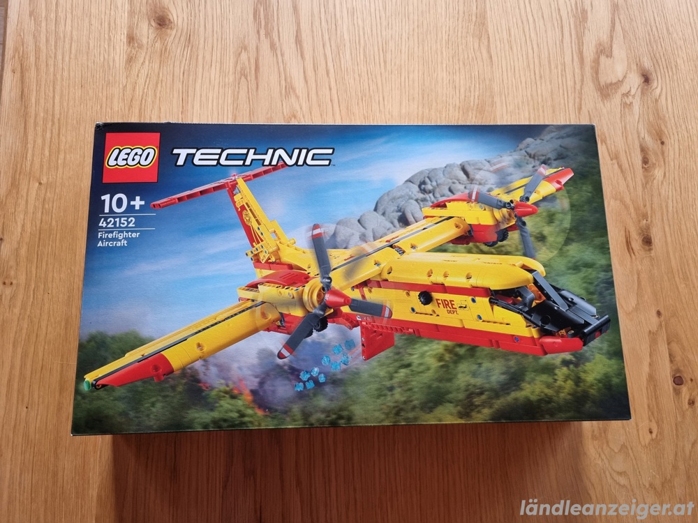 LEGO Technic Set 42152 - Löschflugzeug (Originalverpackt)