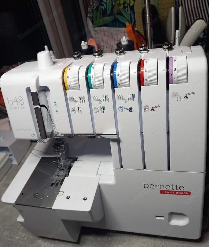  Bernina Bernette Funlock B48 Overlock   Coverlock