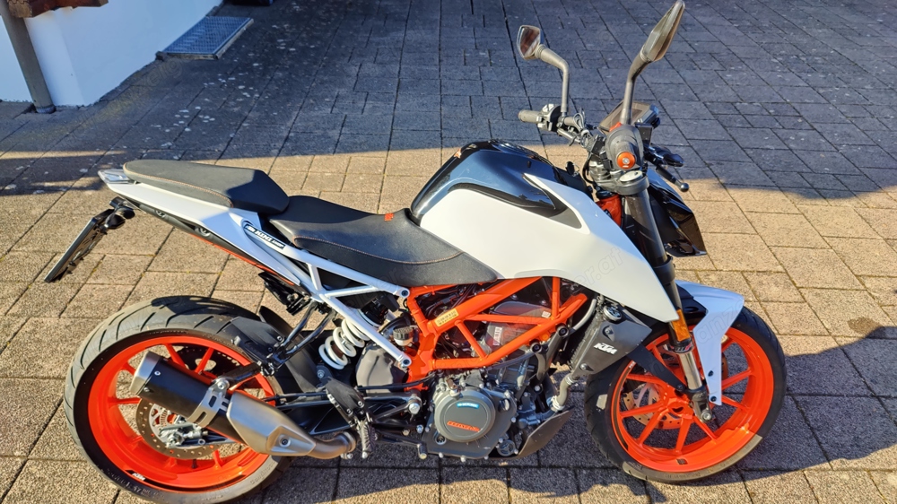 KTM 390 Duke - Weiß 2018