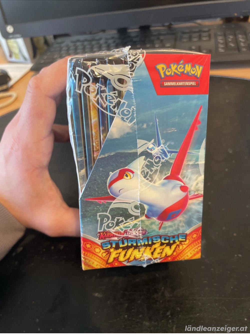 Pokemon - Karmesin & Purpur Stürmische Funken - DISPLAY (36 Booster) - DEUTSCH