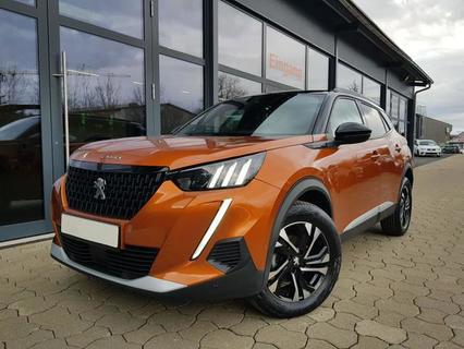 Peugeot 2008 GT 1,2 Automatik 96KW/130PS Navi, SHZ, AHK 96 k... Peugeot 2008 GT 1,2 Automatik 96KW/130PS Navi, SHZ, AHK 96 k...