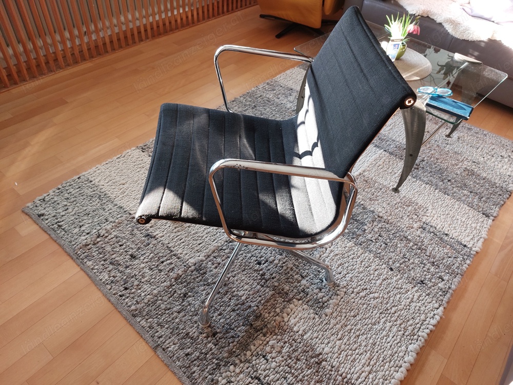 Drehstuhl Vitra Aluminium Chair 938-138 schwarz, Alu