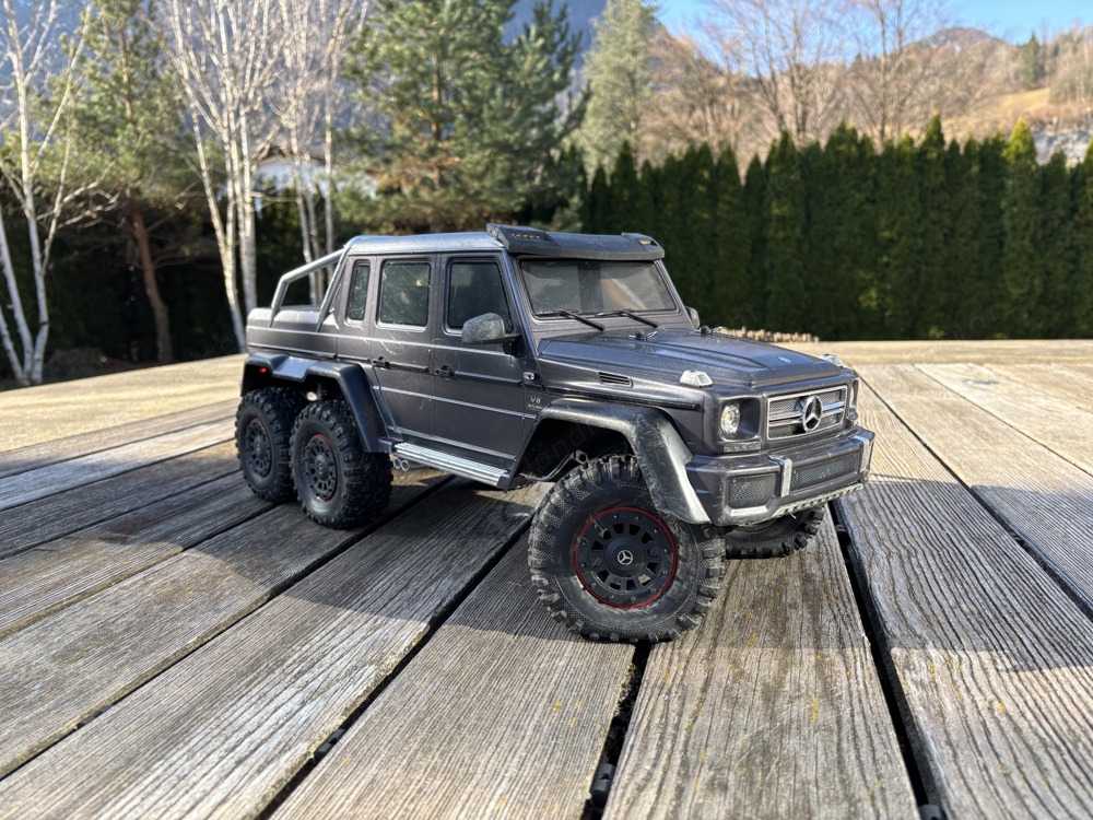 Traxxas TRX-6 Mercedes-Benz G63 6x6 1 10 RC Crawler