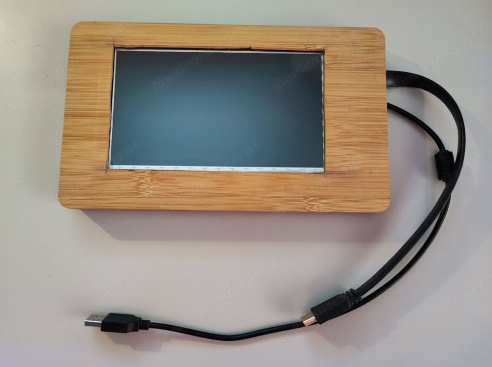 HDMI Touch Screen 7 Zoll in Bambusholz Rahmen HDMI Touch Screen 7 Zoll in Bambusholz Rahmen