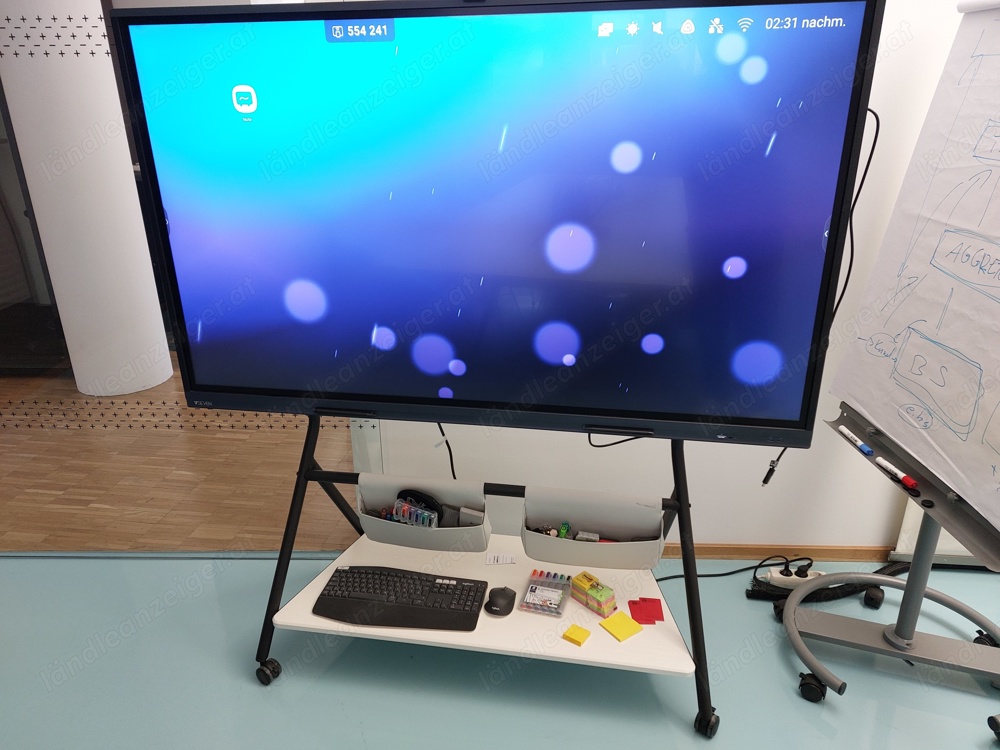 FITUEYES Design Mobiler TV Ständer Rollbar