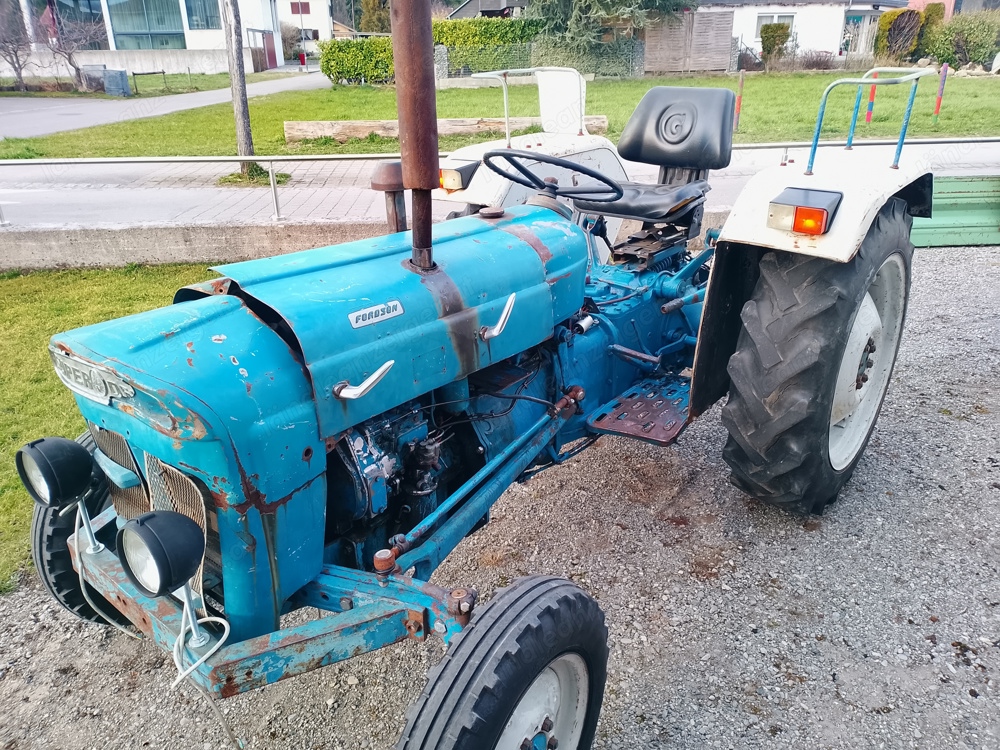 Traktor Fordson 