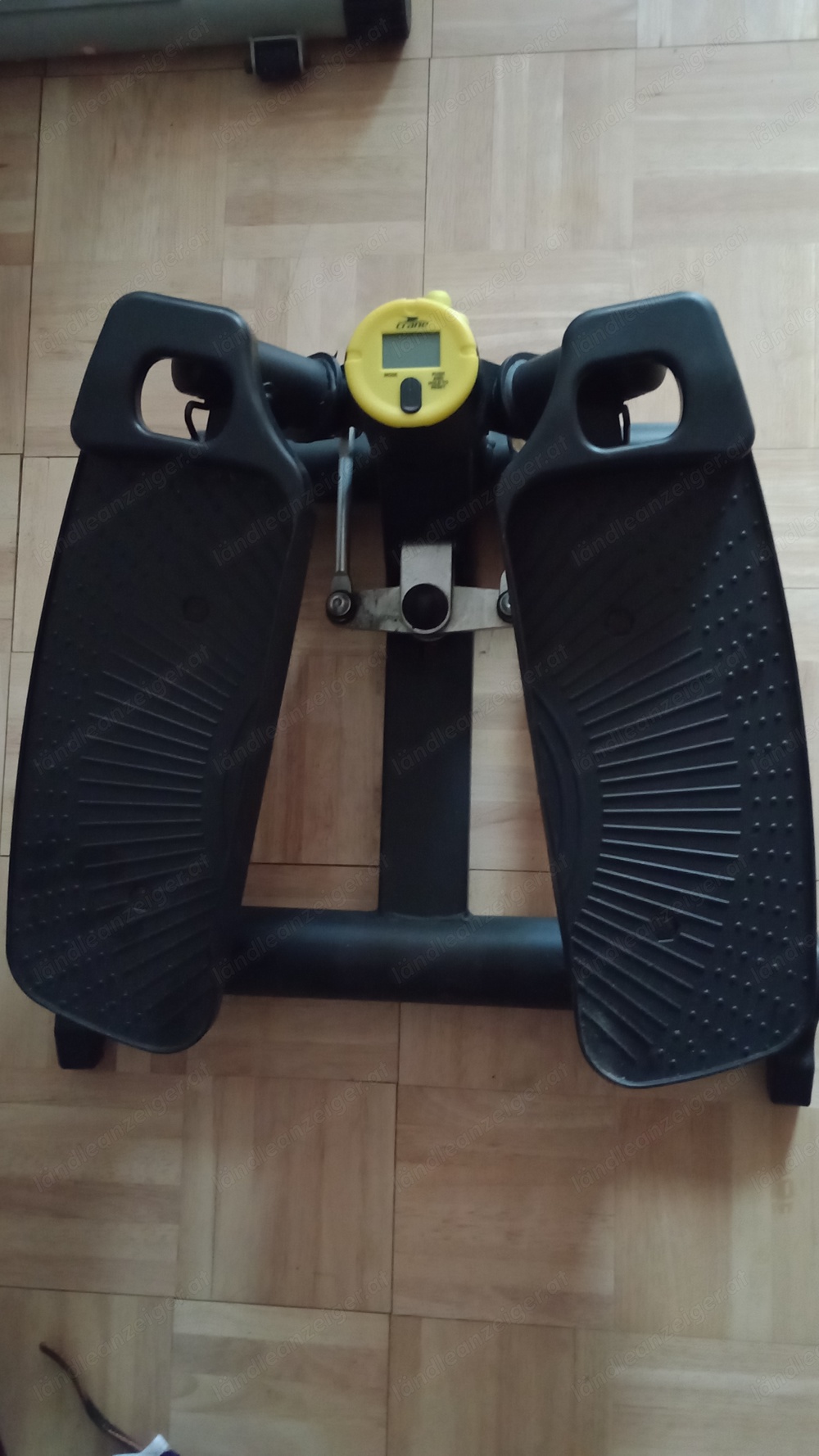 Sportgerät zu verkaufen. Sportgerät zu verkaufen.