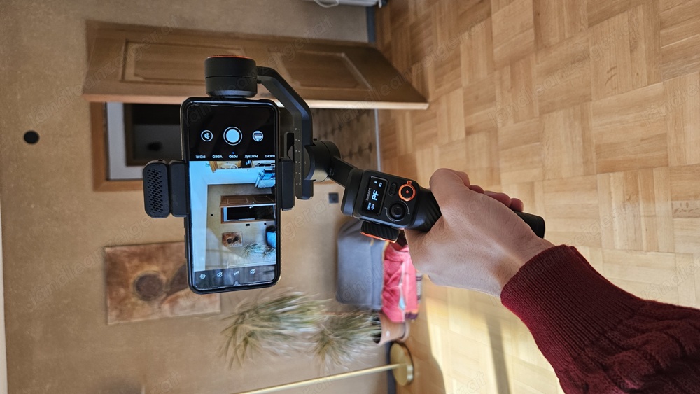 Gimbal Hohem Isteady M6 für Smartphones, Kit inkl. AI-Verfolgungssensor und CCT  RGB Licht