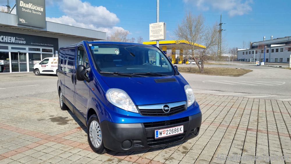 opel vivaro 2 0