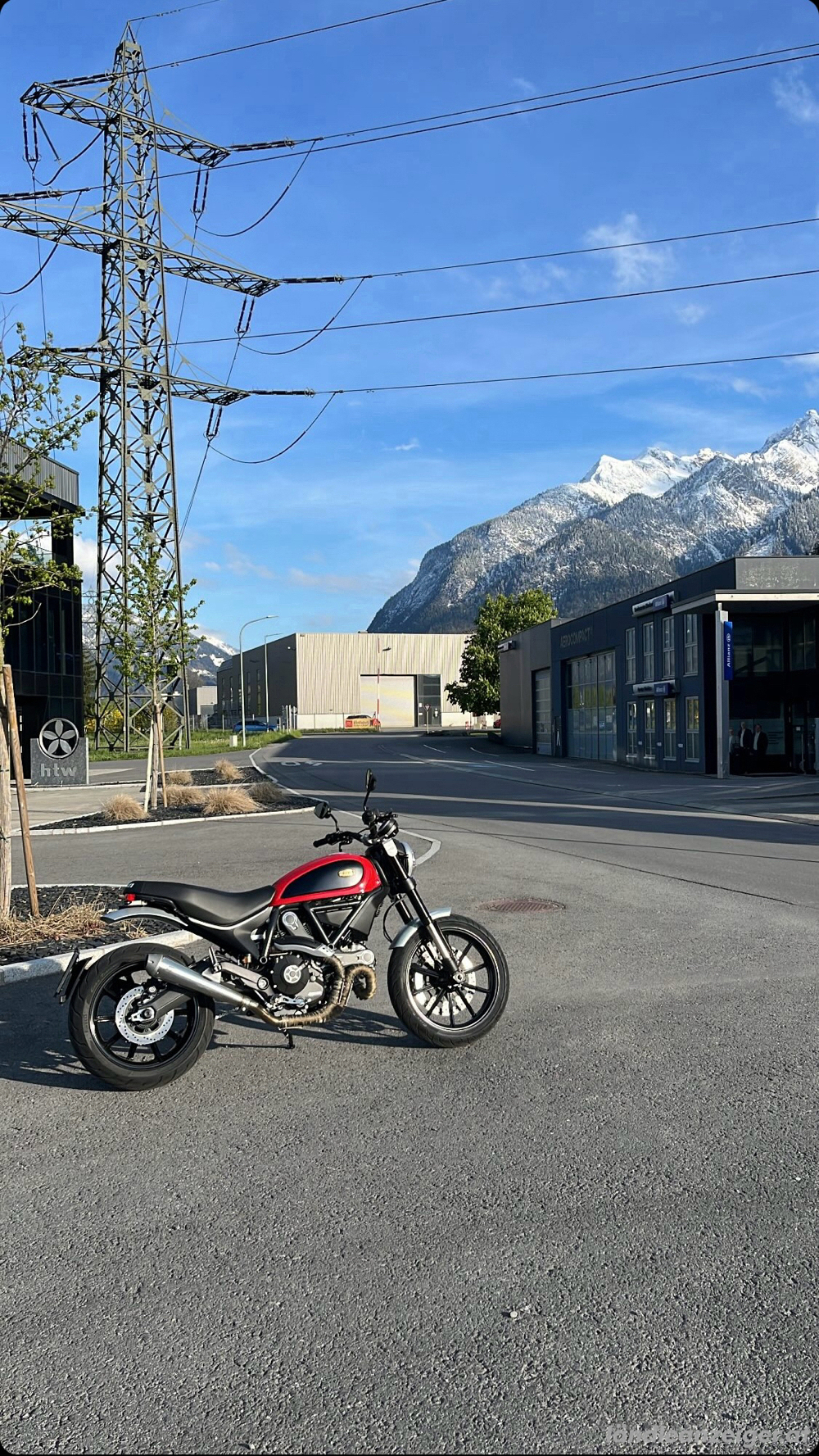 Ducati Scrambler ICON