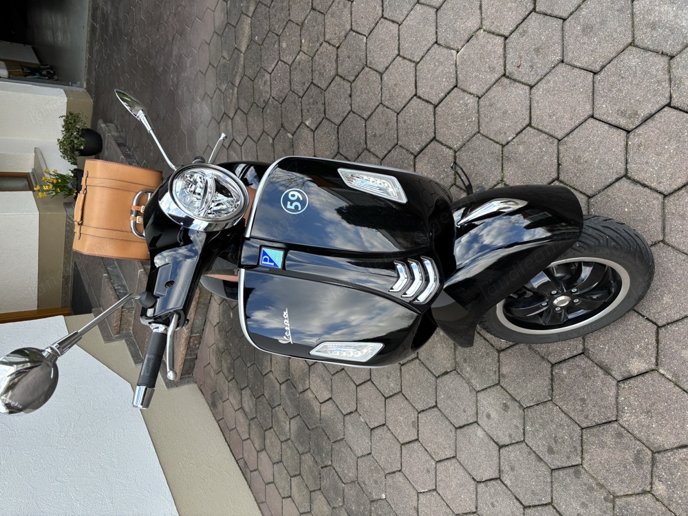 Verkaufe Vespa 125 GTS Super Baujahr 2022