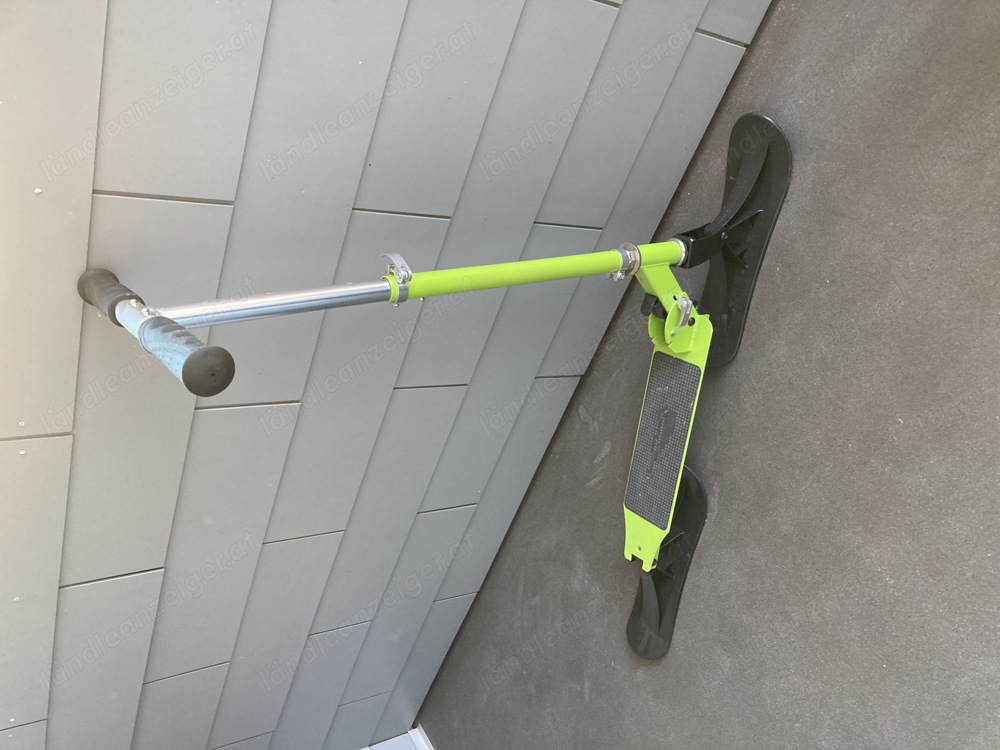  Snow Stunt Scooter Neon 