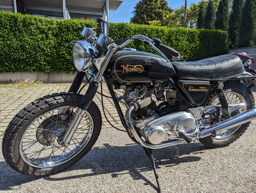 Norton Commando