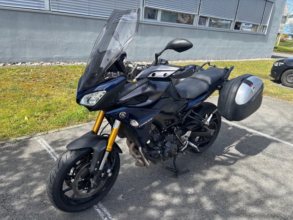 Yamaha Tracer MT 09 blau Yamaha Tracer MT 09 blau