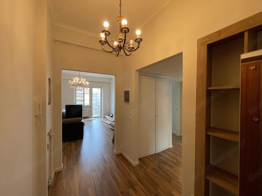 Schönes Zimmer in einer Wohngemeinschaft