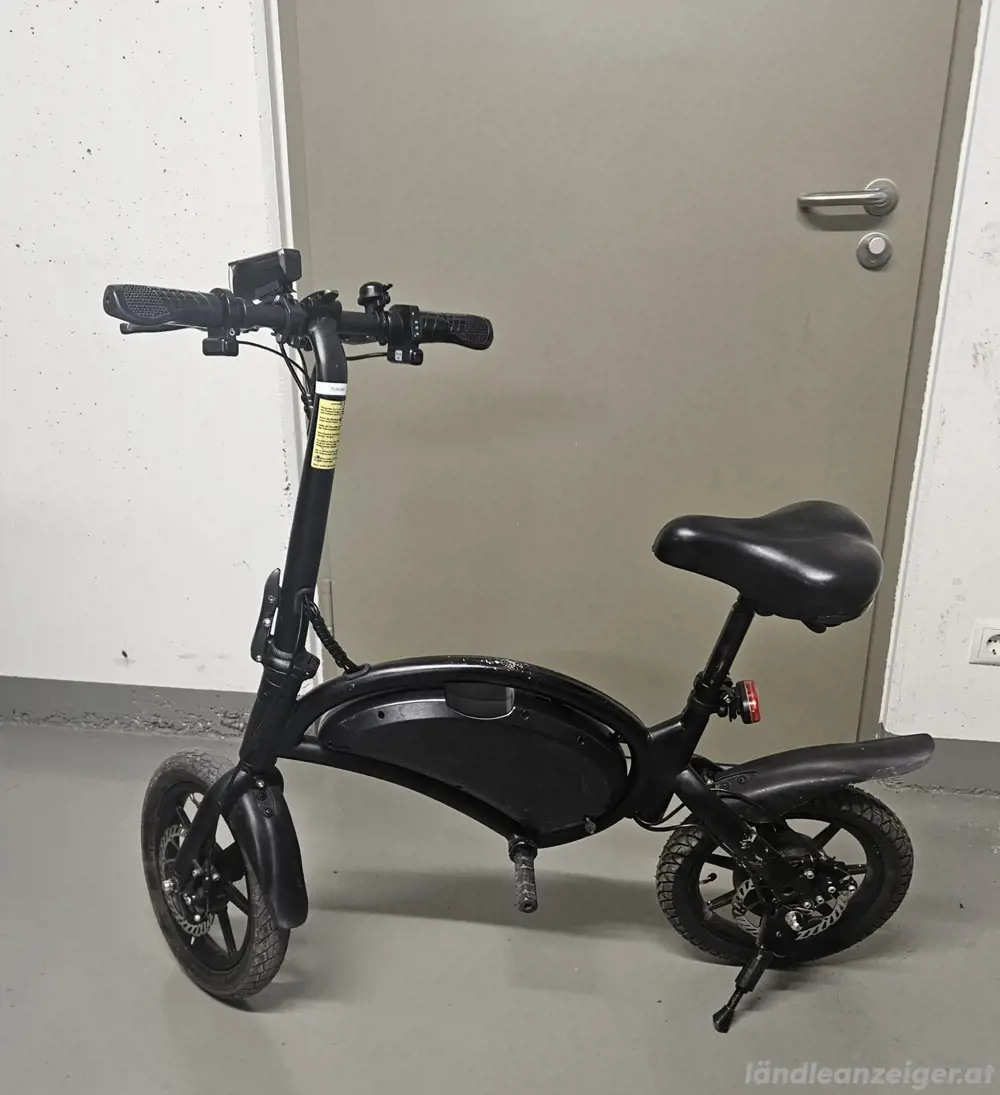 UrbanGlide Bike 140 Scooter Zusammenklappbar 350 Watt Reifen große 14 Zoll Mit Ladegerät UrbanGlide Bike 140 Scooter Zusammenklappbar 350 Watt Reifen große 14 Zoll Mit Ladegerät