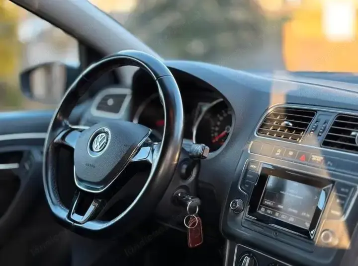 Verkauf Volkswagen Polo 1.2 TSI   2015 