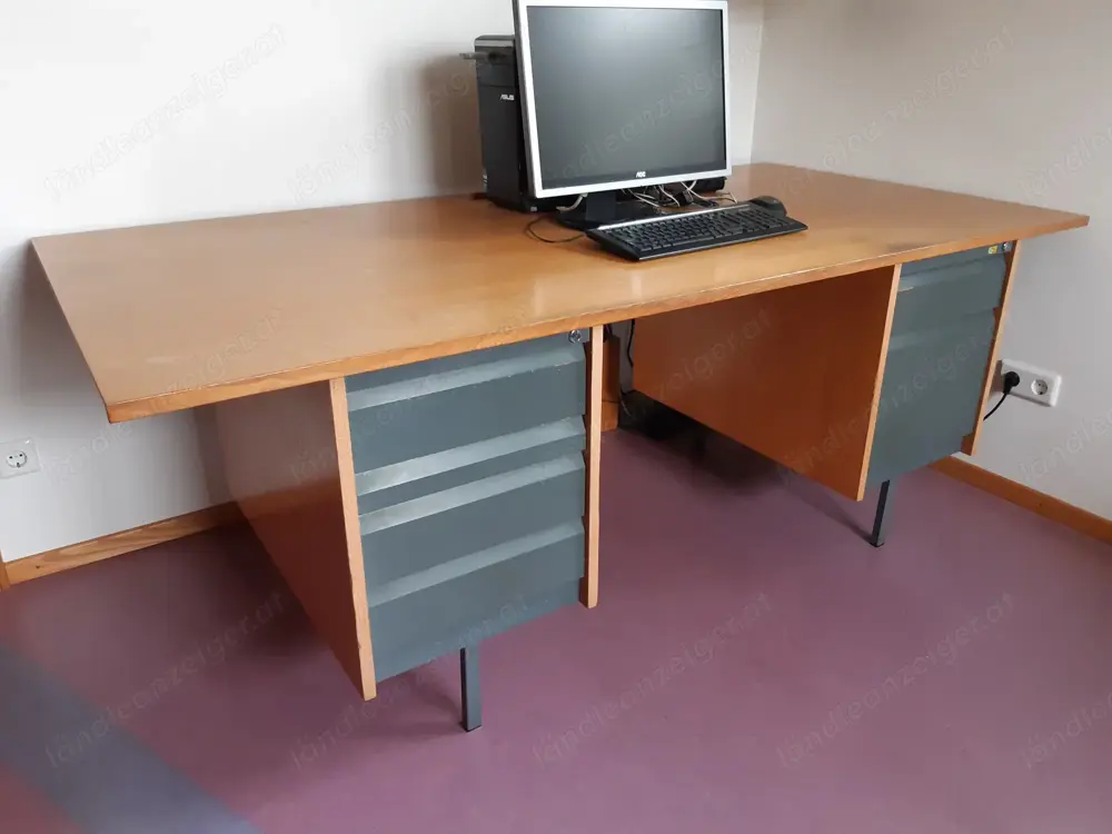 Schreibtisch Schreibtisch
