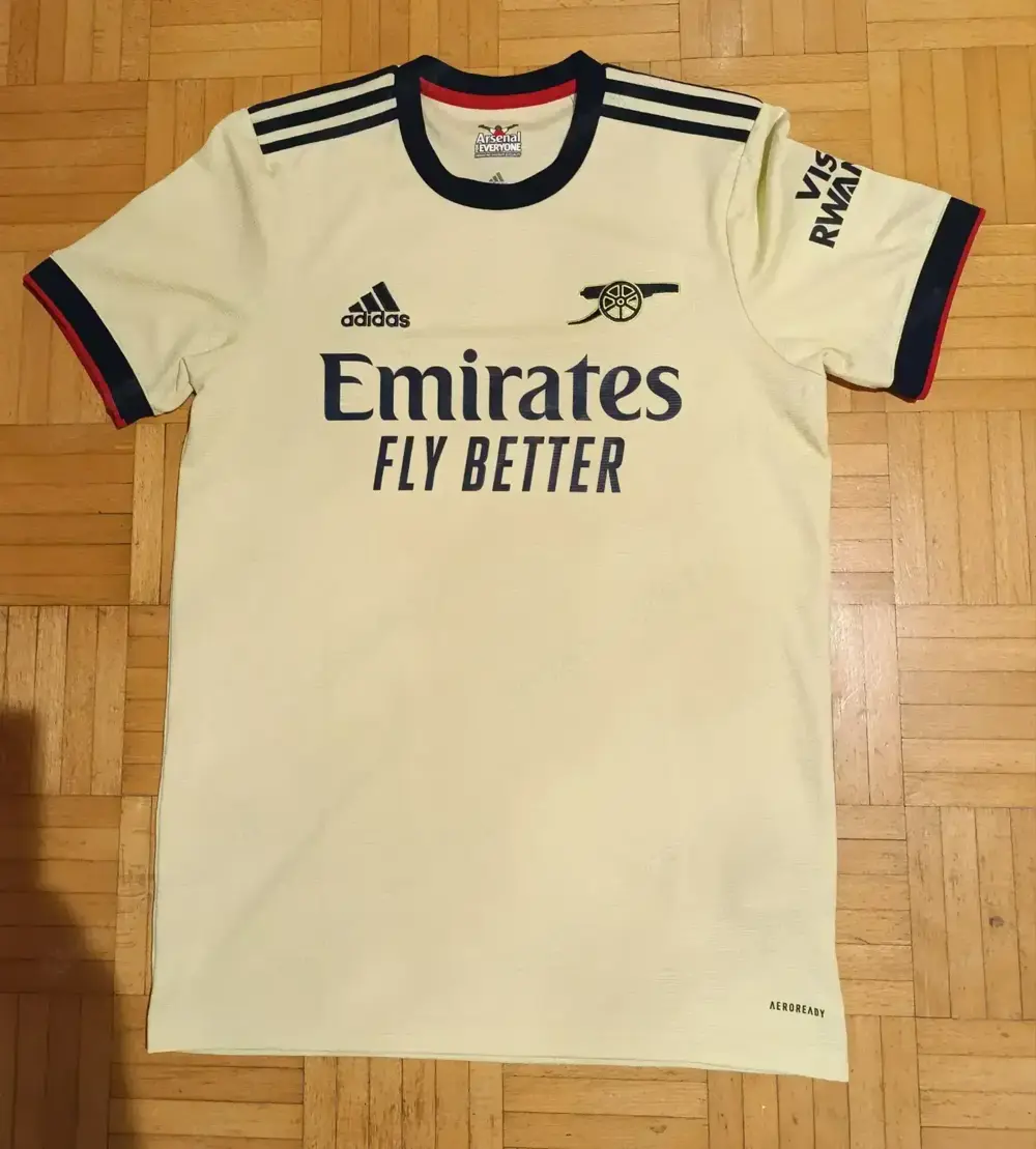 Arsenal Trikot Adidas 02 23 GM0218 Größe M Arsenal Trikot Adidas 02 23 GM0218 Größe M