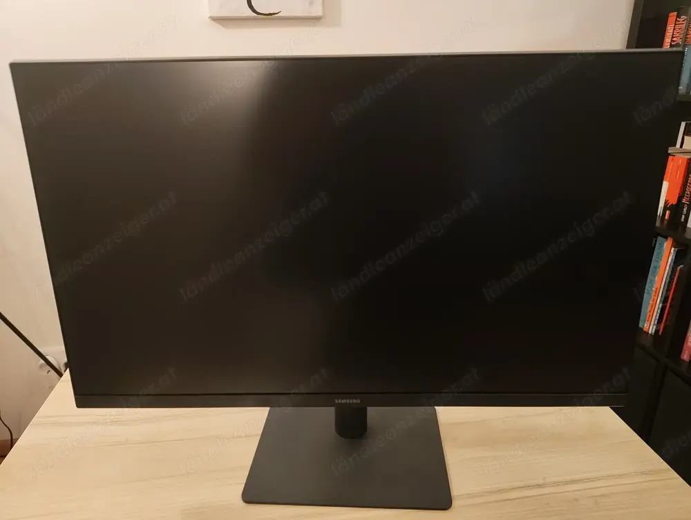 Samsung 24" FHD Essentials Monitor Samsung 24" FHD Essentials Monitor